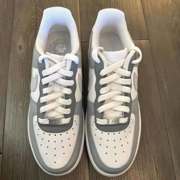 NIKE AIR FORCE 1 LE (GS) 6Y NWT - Picture 7 of 11